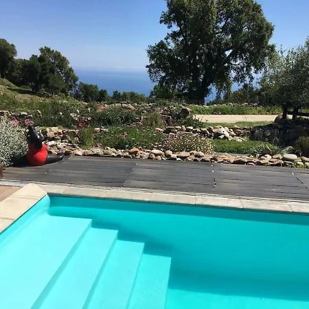 Villa De 2 Chambres Avec Vue Sur La Mer Piscine Privee Et Jardin Amenage A Sari Solenzara