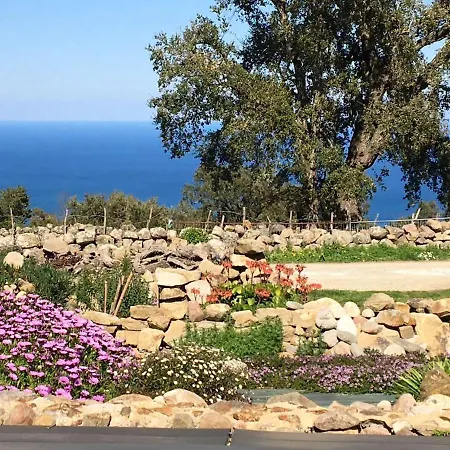 Villa De 2 Chambres Avec Vue Sur La Mer Piscine Privee Et Jardin Amenage A Sari Solenzara * Sari-Solenzara